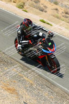 media/Oct-16-2022-TrackXperience (Sun) [[236a00b5b6]]/Group 1/session 4 turn 2/